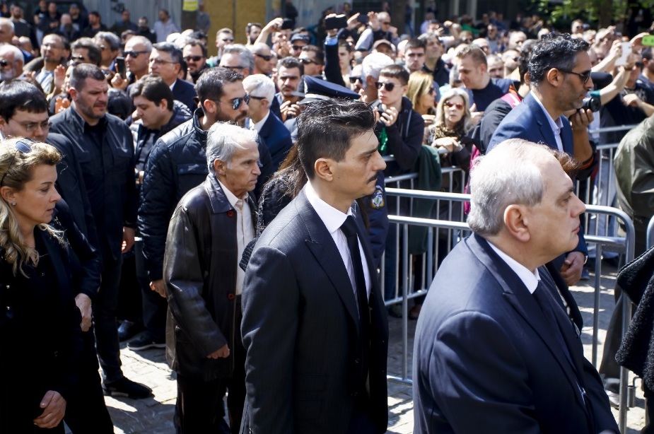 Οι δηλώσεις των παρευρισκόμενων στο «τελευταίο αντίο» στον Θανάση Γιαννακόπουλου